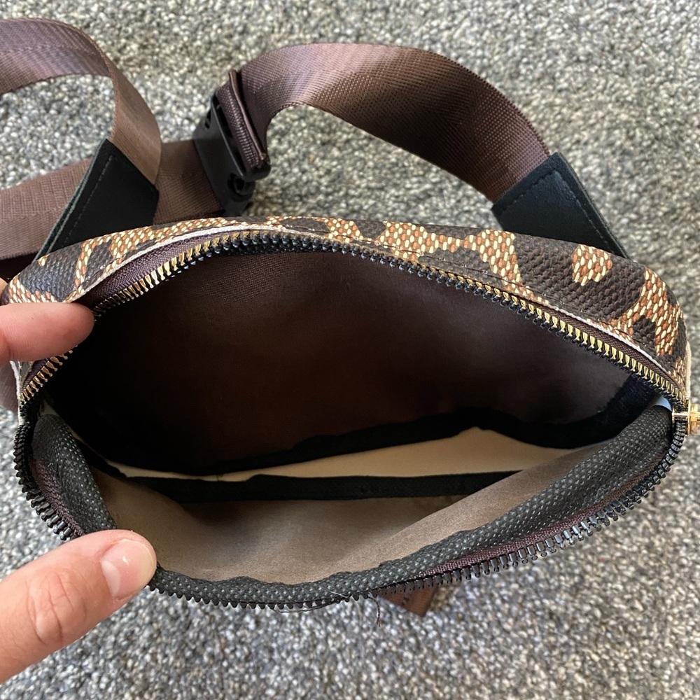 Leopard pattern Fanny pack - Picture 6 of 6
